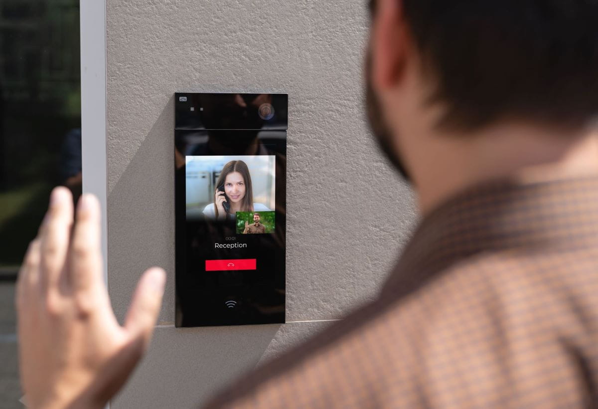 Bi-directional video call shown on a 2N IP Style in a real-life scenario
